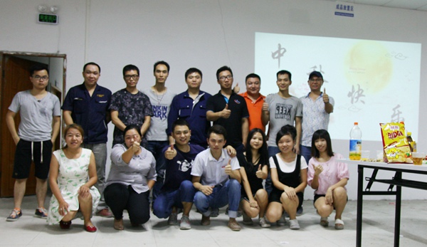 廣州岳信試驗設(shè)備員工全體合照